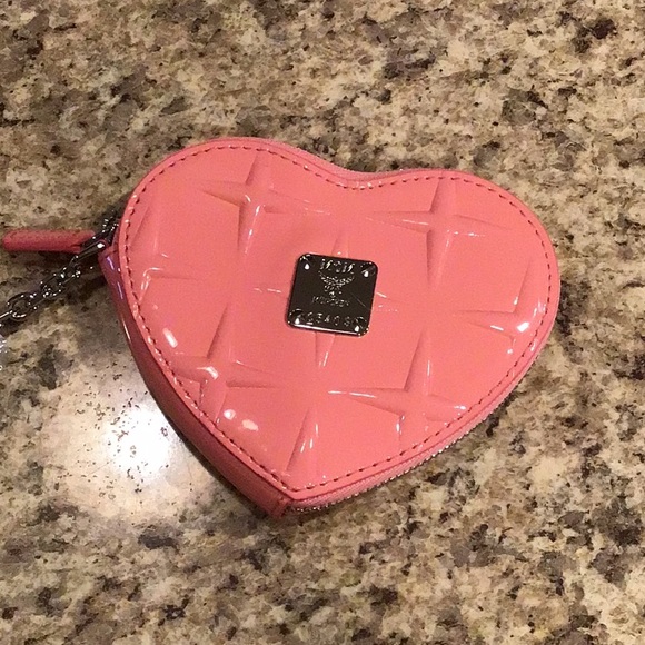 COPY - MCM heart shaped keychain coin cash pouch - Picture 7 of 7